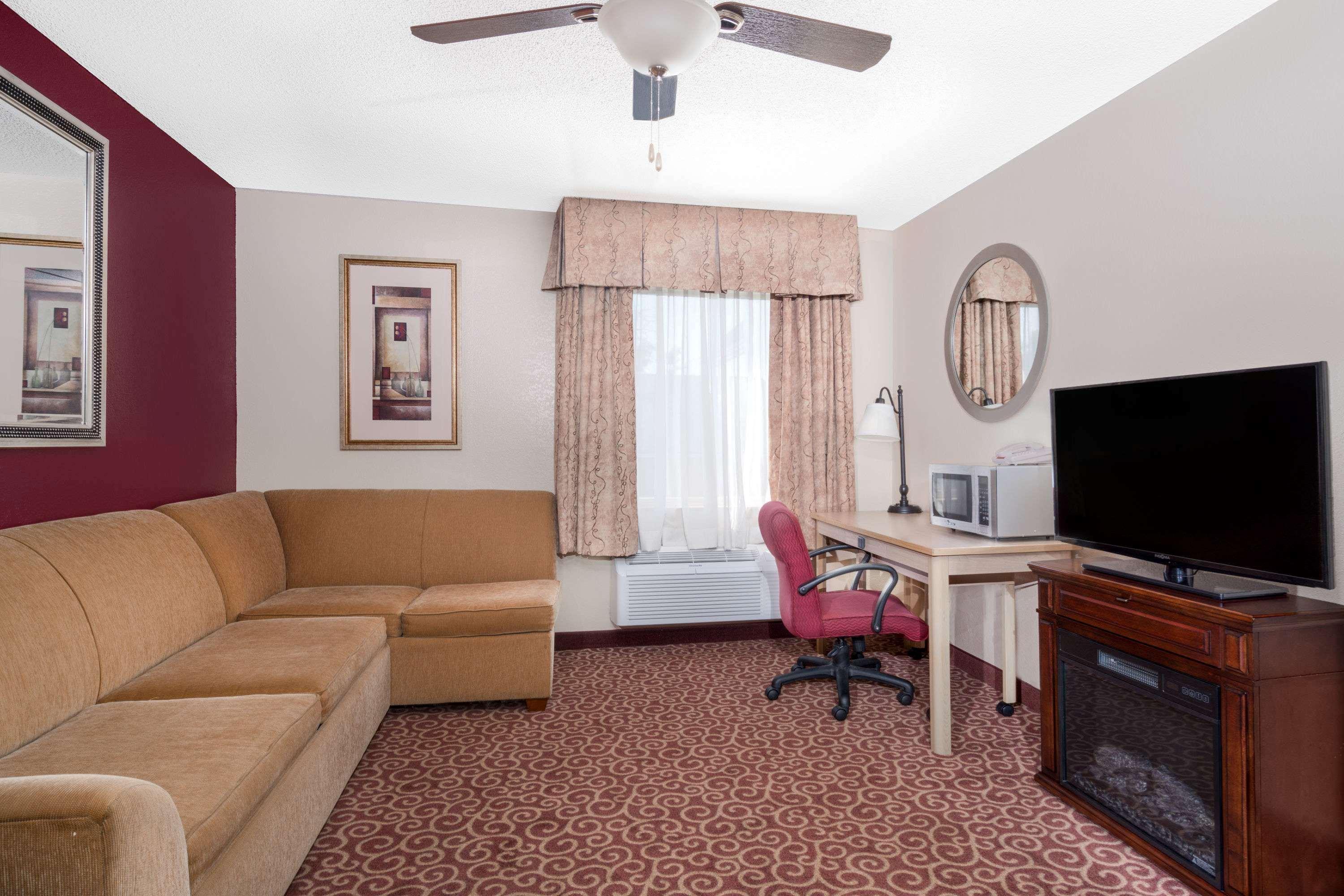 Hotel Baymont By Wyndham Stevens Point Exterior foto