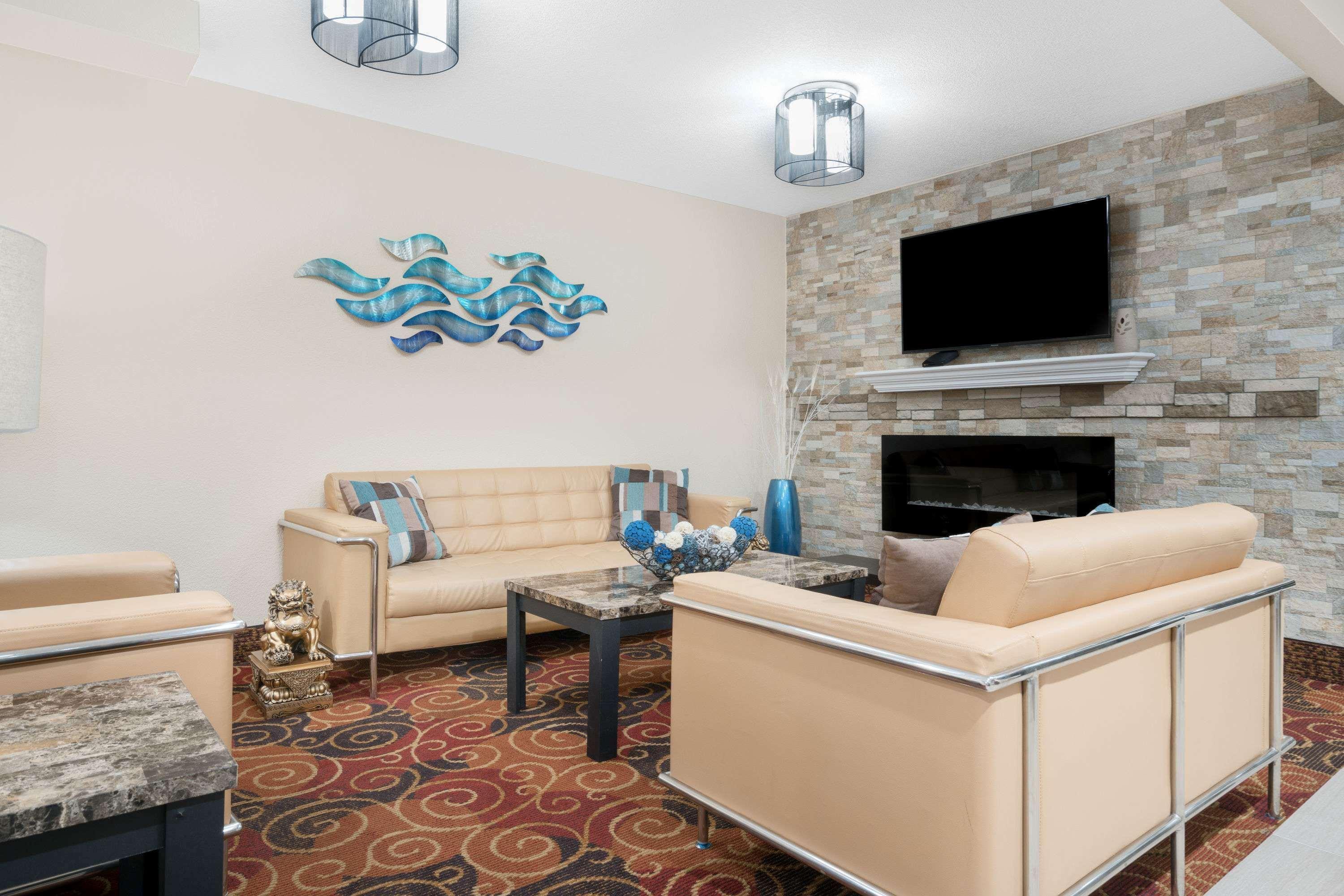 Hotel Baymont By Wyndham Stevens Point Exterior foto
