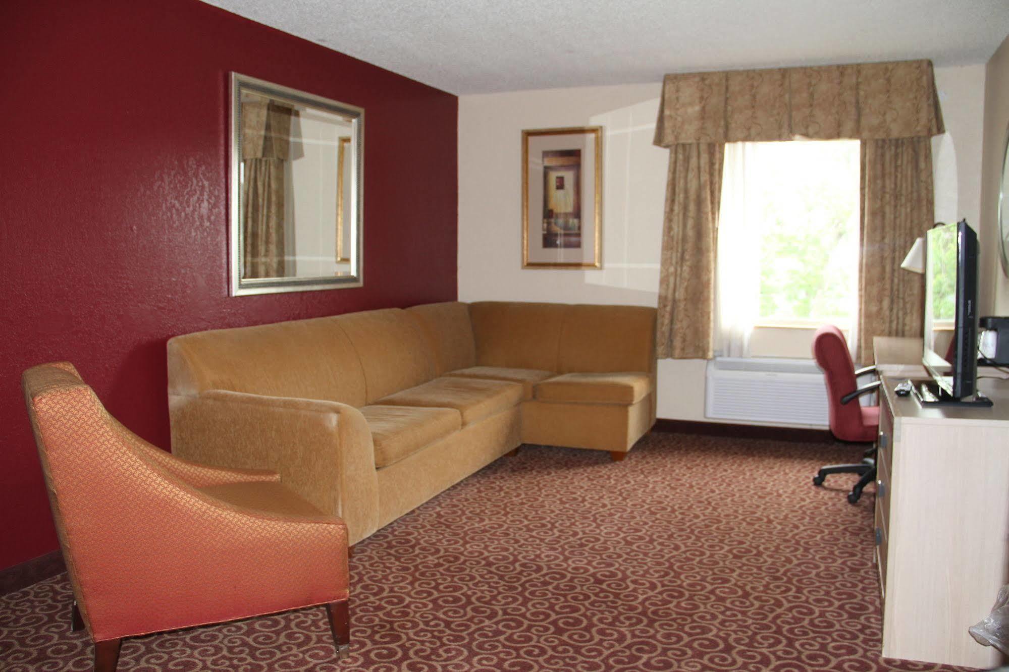 Hotel Baymont By Wyndham Stevens Point Exterior foto